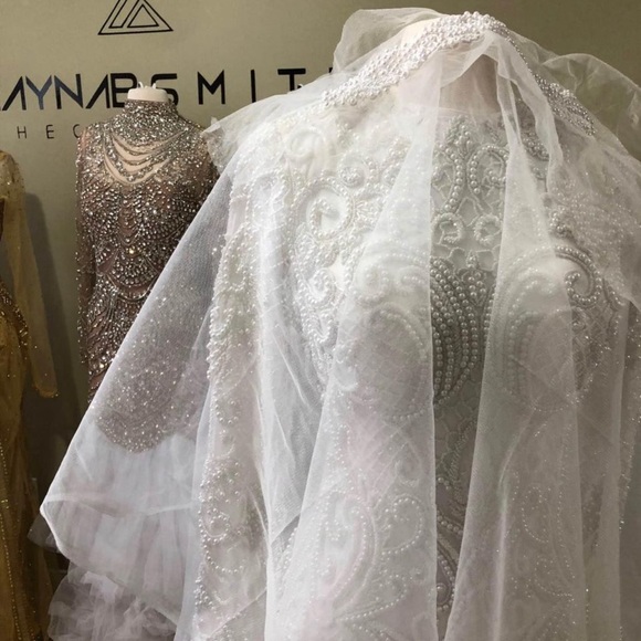 Off white hand beaded Pearl Red Carpet Costume Wedding Dress - Picture 4 of 10